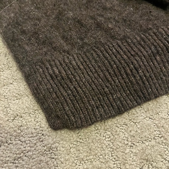 360 Cashmere V-Neck Sweater - Brown - Picture 5 of 9